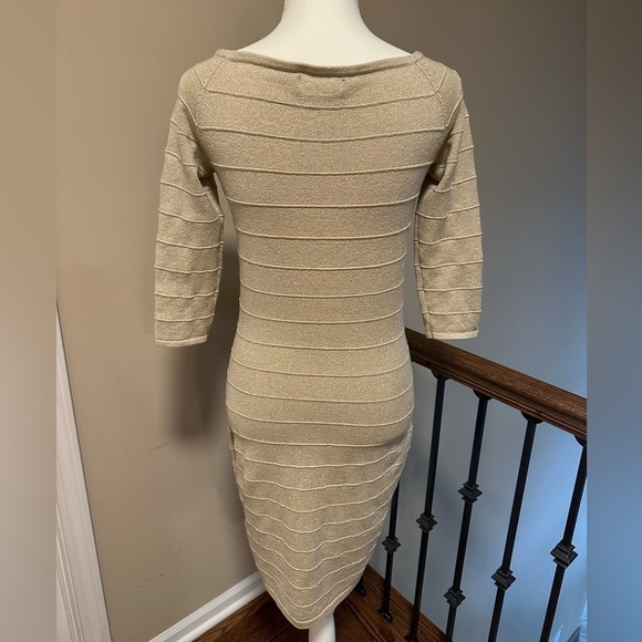 Express Metallic Gold Bodycon Sweater Dress Keyhole Neck 3/4 Sleeve Size Medium - Picture 4 of 5